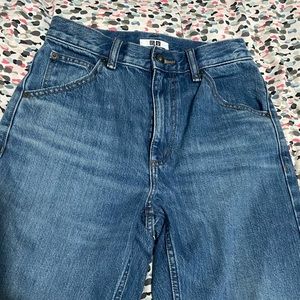 Brand new Uniqlo straight high rise jeans SIZE 24